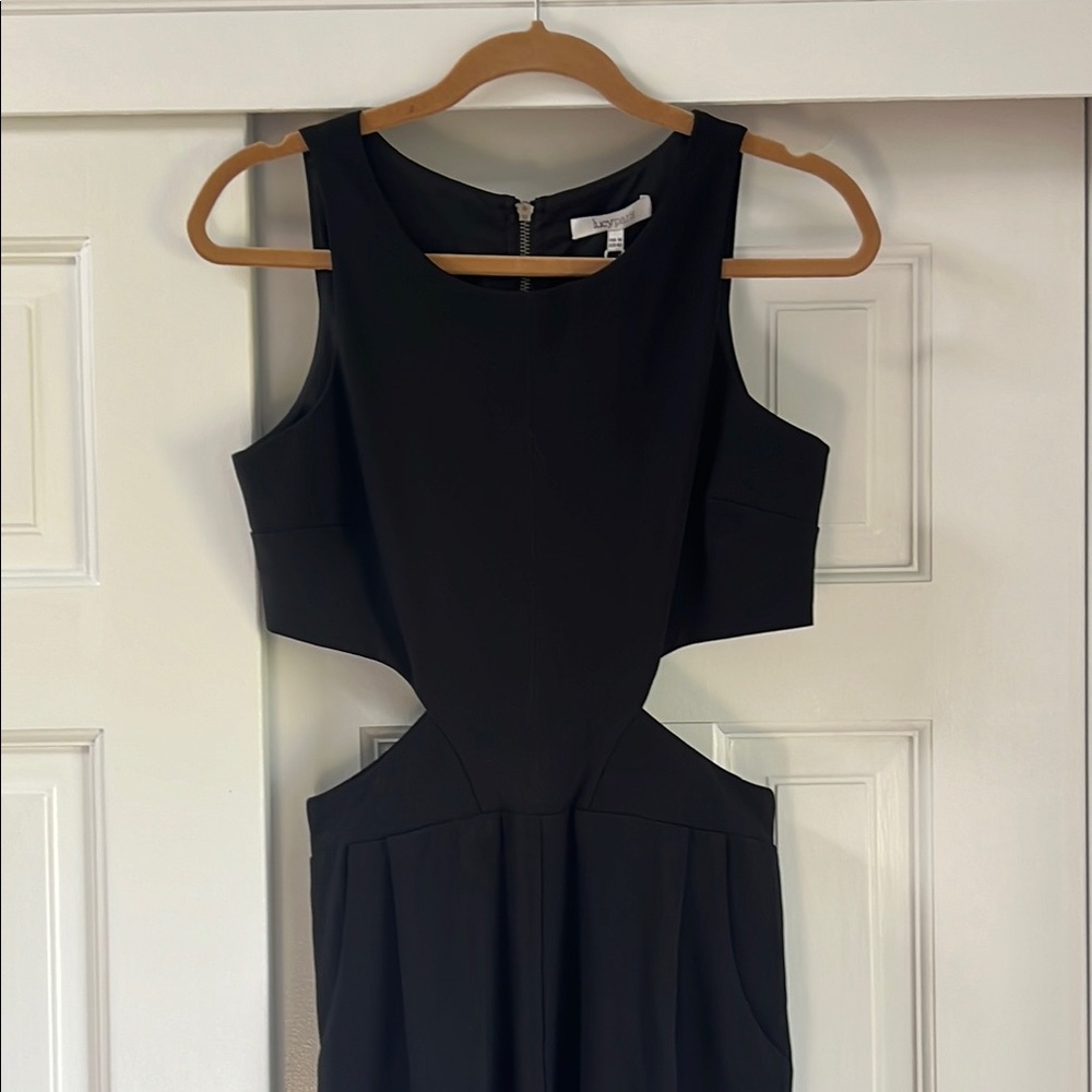 Elegant Black Sleeveless Dress
